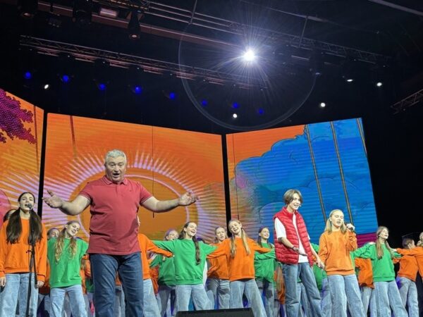 Мюзикл «Приключения Электроника» представил БДХ им. В.С.Попова