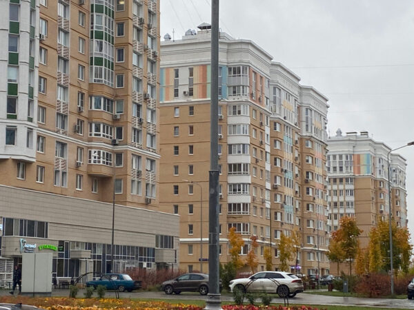 Объем не выведенных в продажу новостроек вырос на четверть