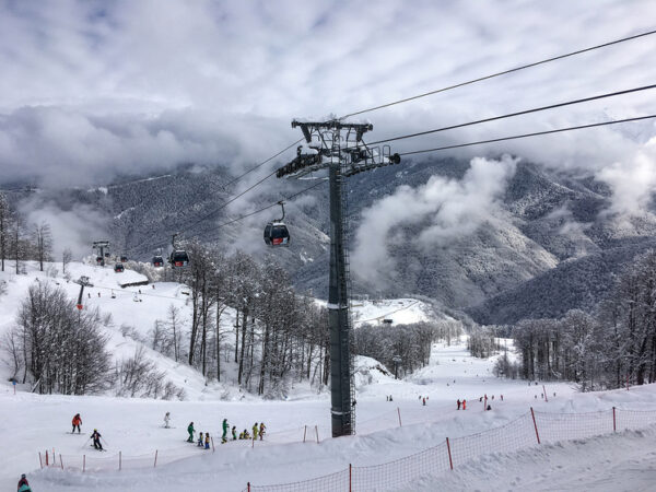 Застройщики планируют возводить на российских горнолыжных курортах шале для богатых