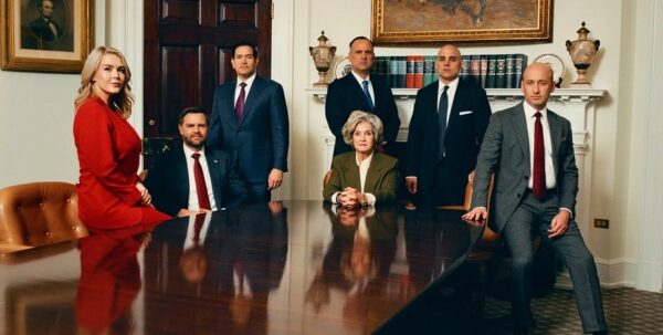 Белый дом как он есть: фотограф объяснил, почему не ретушировал снимки соратников Трампа»>