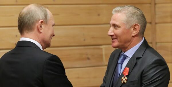 Пустят с молотка за крохотный долг: в Финляндии арестовали виллу друга Путина»>