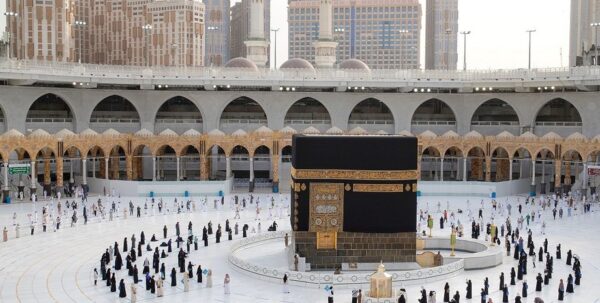 Скандал в ОАЭ: Джеффри Эпштейну отправили священные реликвии ислама»>