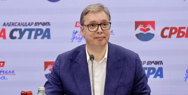 «Мы готовимся к атаке»: Вучич заявил, что на Сербию хотят напасть Хорватия, Косово и Албания»>