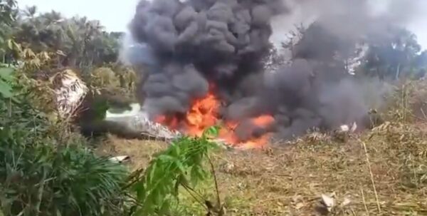 В Колумбии разбился военный самолет: на борту были 110 солдат (видео)»>