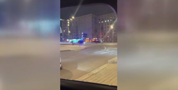 Посреди ночи: кортеж Путина якобы срочно поехал в Кремль, — соцсети (видео)»>