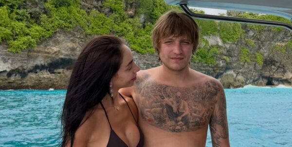 Убийцы Комарова на Бали могли найти его через геолокацию в Instagram Мишаловой, — Daily Star»>