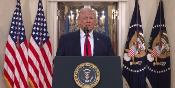 «Вернем их в каменный век»: Трамп выступил с обращением к нации по поводу войны в Иране (видео)»>