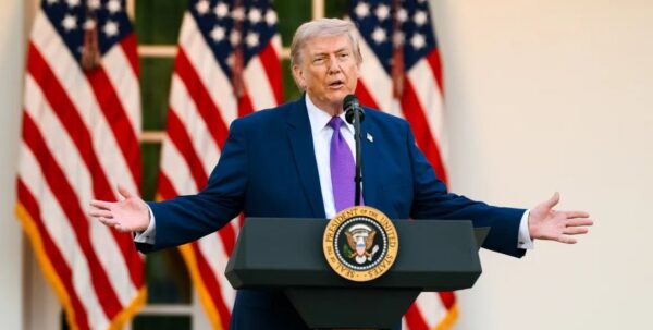 Трамп пригрозил «взорвать» Оман: тепер он угрожает каждому 11-му жителю мира»>