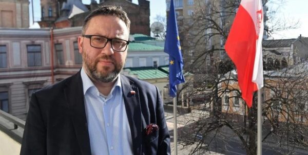Экспосол Польши вернул награду от Зеленского из-за подразделения имени «Героев УПА»»>