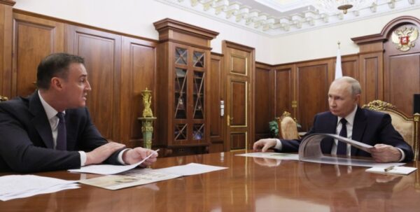 «Никто не может объяснить»: обращение российского чиновника разожгло новые слухи вокруг двойников Путина»>