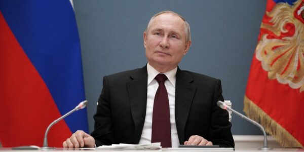 Проект «Главный зритель»: бывший шеф-редактор «Вестей» раскрыл как Путину годами готовили отдельные выпуски новостей»>
