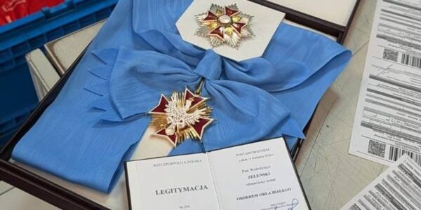 У Навроцкого сообщили, что получили Орден Белого Орла от Зеленского: что с ним сделают»>