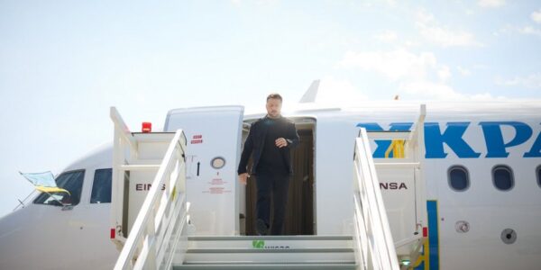 Самолет Зеленского едва не сбил БПЛА в Молдове, — премьер-министр Норвегии»>