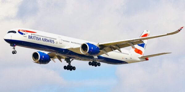 Boeing 777 подал сигнал бедствия над Ирландией: что произошло в самолете»>