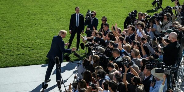«Что-то в этом роде»: Трамп предложил переименовать один из двух океанов в свою честь»>