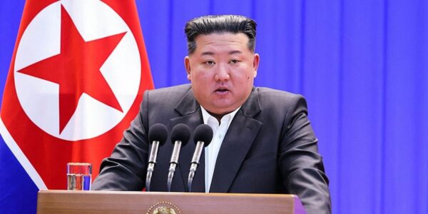Разведка раскрыла информацию о серьезном заболевании, от которого страдает Ким Чен Ын»>