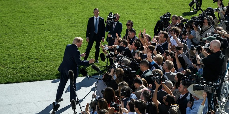 Дональд Трамп хочет переименовать в свою честь Атлантику