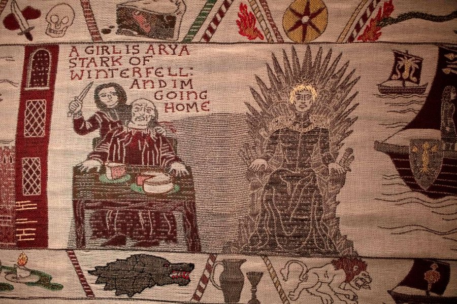 На волне успеха сериала "Игра престолов" был создан 90-метровый "гобелен из Байо", отражающий основные моменты сюжета