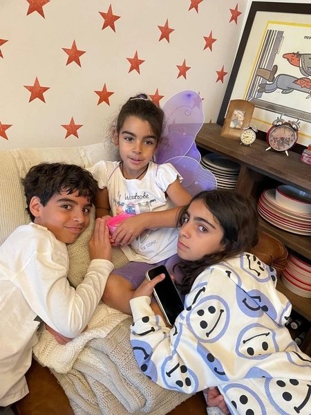 Баграт, Маро и Марьяна Кеосаян